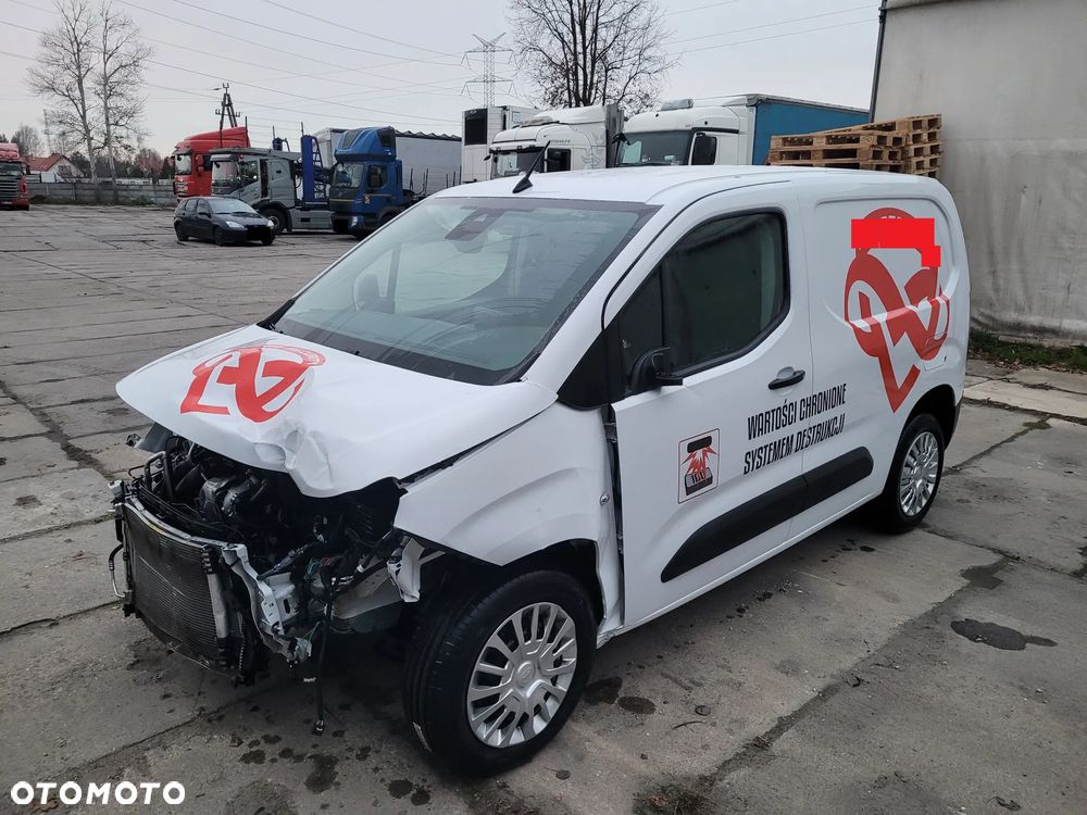 Toyota 2025 ProAce City 1.5 D-4D Comfort S&S salon POLSKA - 2