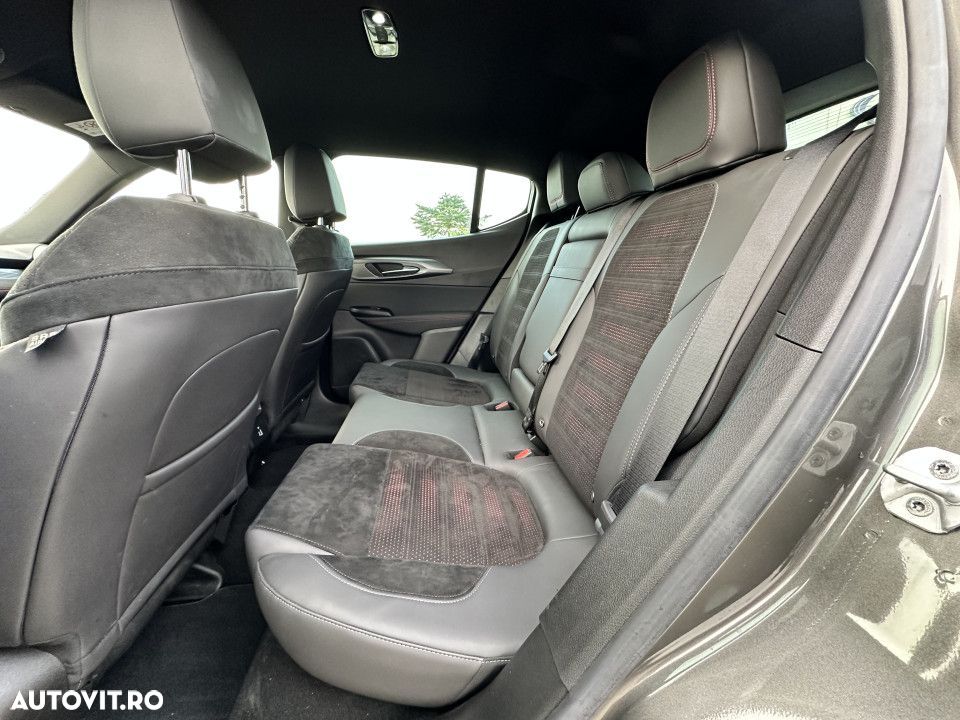 Alfa Romeo Tonale 1.3T PHEV Q4 280 CP AT6 Veloce - 10