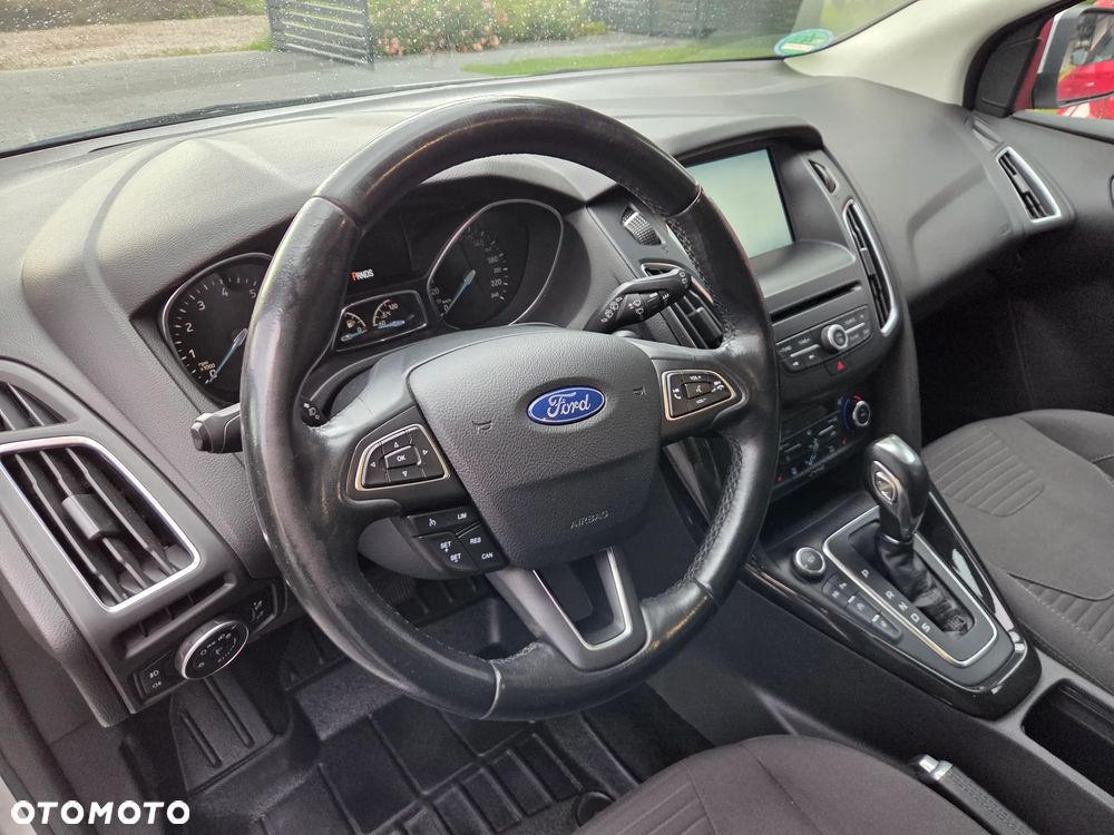 Ford Focus 1.5 EcoBoost Titanium ASS PowerShift - 8