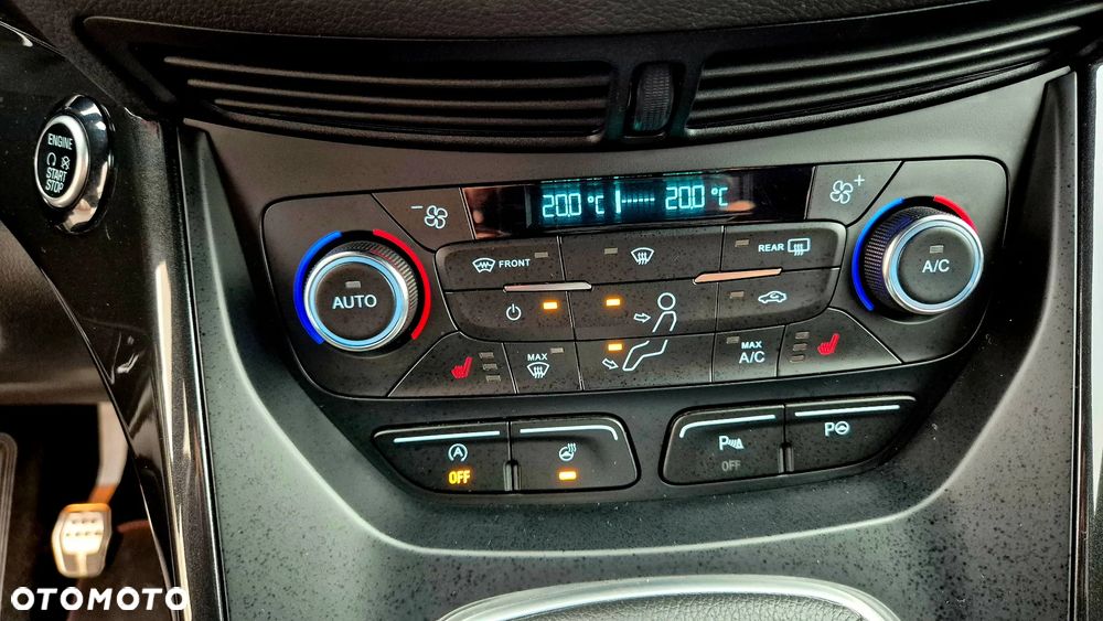 Ford Kuga 1.5 EcoBoost 2x4 ST-Line - 22