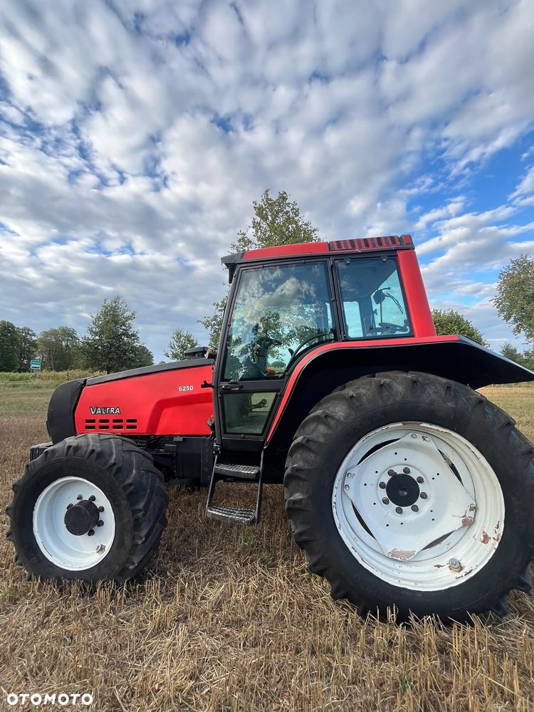 Valtra 6250 Hitech TwinTrac - 1