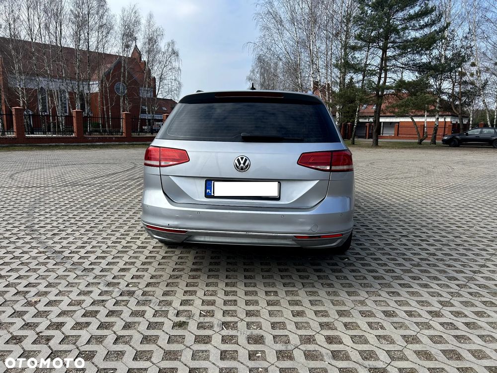 Volkswagen Passat - 14