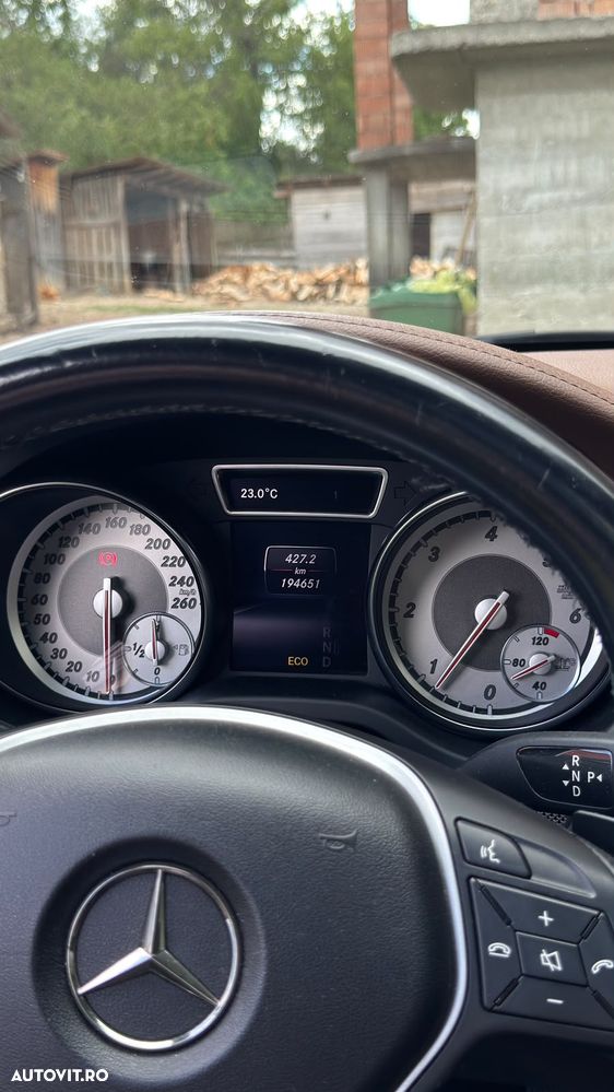 Mercedes-Benz GLA 220 CDI 4MATIC 7G-DCT - 5