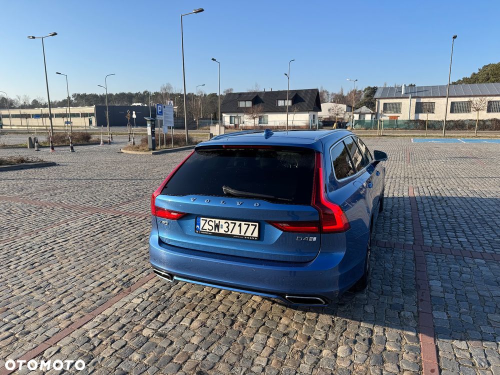 Volvo V90 D4 R-Design - 7
