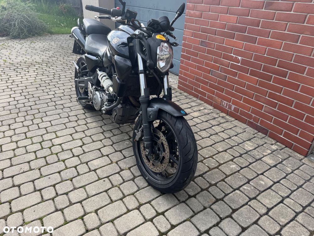 Yamaha MT - 6