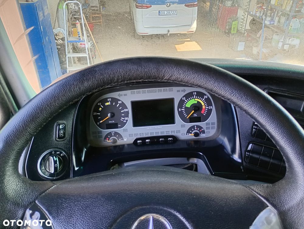 Mercedes-Benz Actros - 10