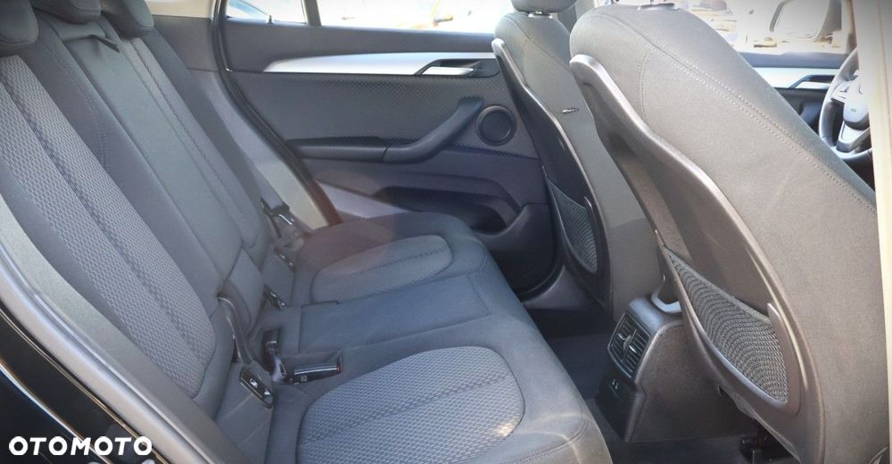 BMW X1 - 16