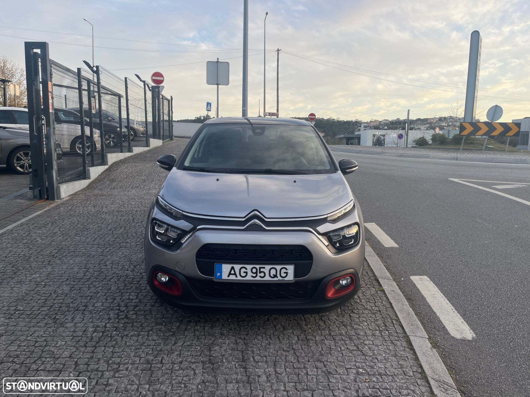 Citroën C3 1.2 PureTech C-Series - 4