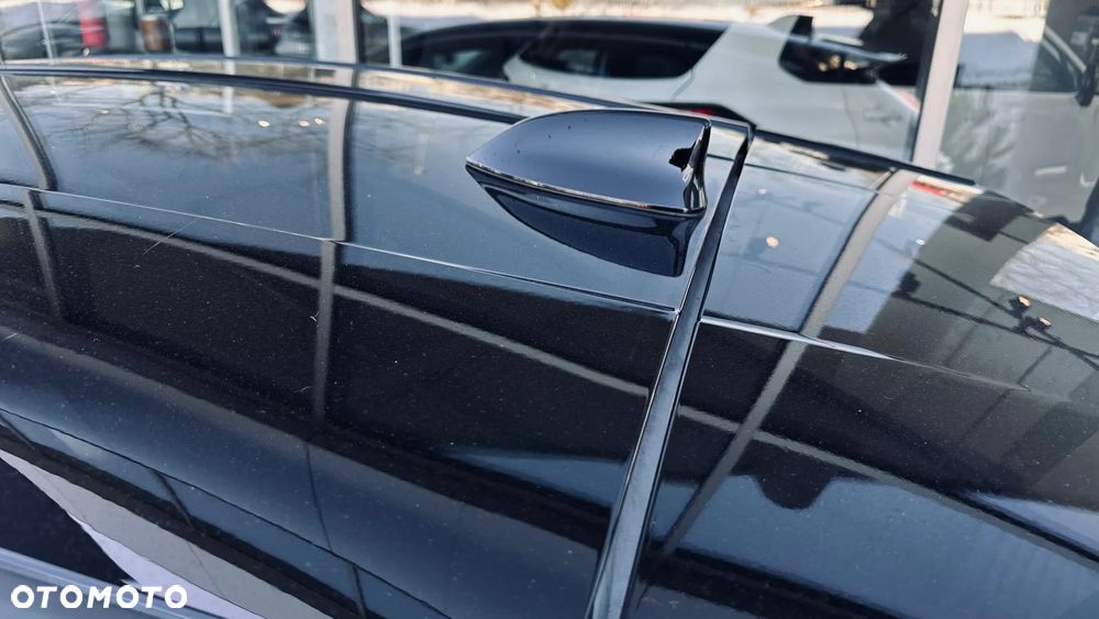 Lexus LBX 1.5 Hybrid Emotion - 24