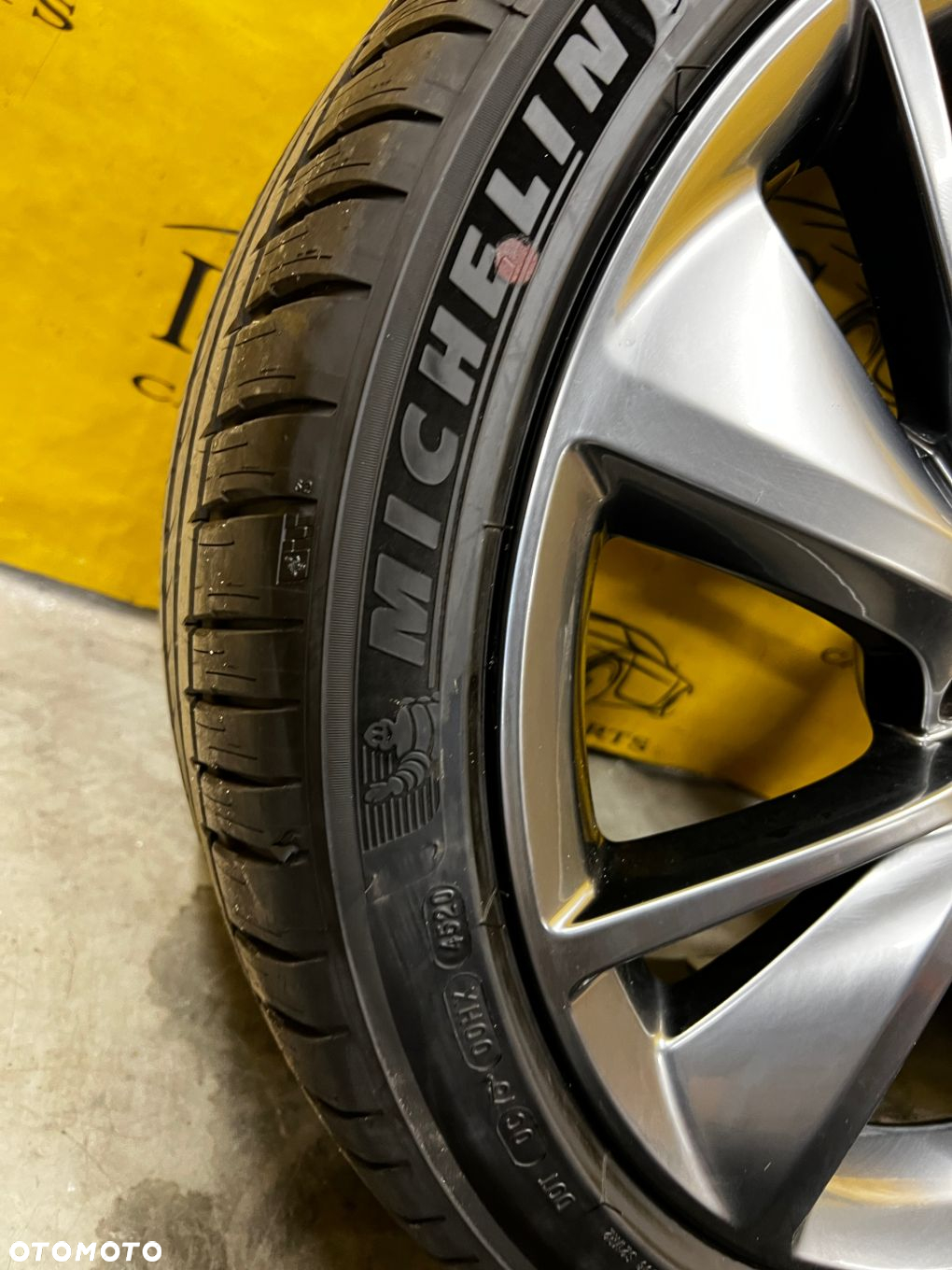 KOŁA FELGI OPONY LETNIE HYUNDAI GENESIS GV GV70 255/40 R21 - 12
