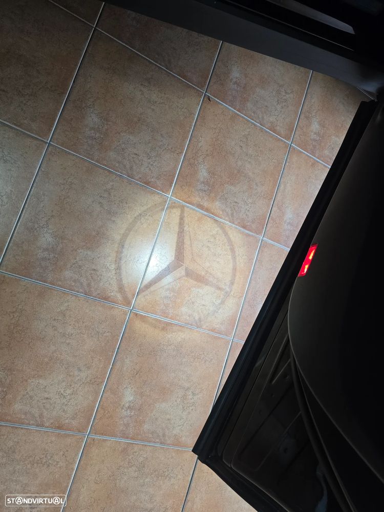 Mercedes-Benz EQB 350 4Matic Progressive - 11