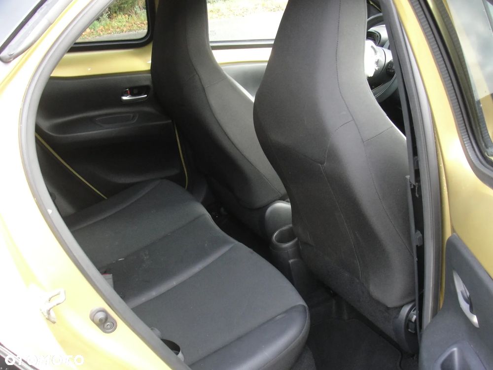 Toyota Aygo X x-shift x-clusive Style Selection - 12