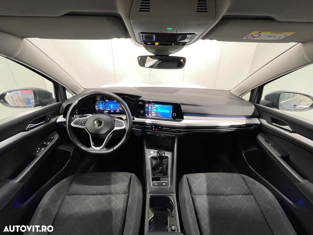 Volkswagen Golf - 9