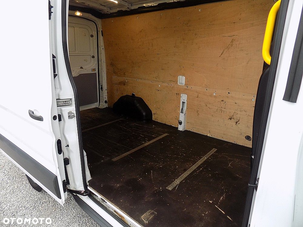 Ford Transit - 18