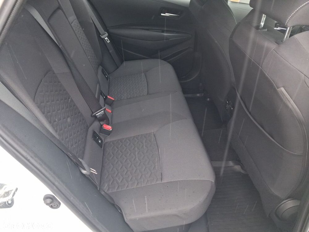 Toyota Corolla 2.0 Hybrid Comfort - 15