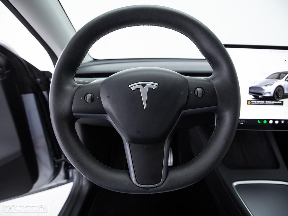 Tesla Model Y Performance Tração Integral - 21
