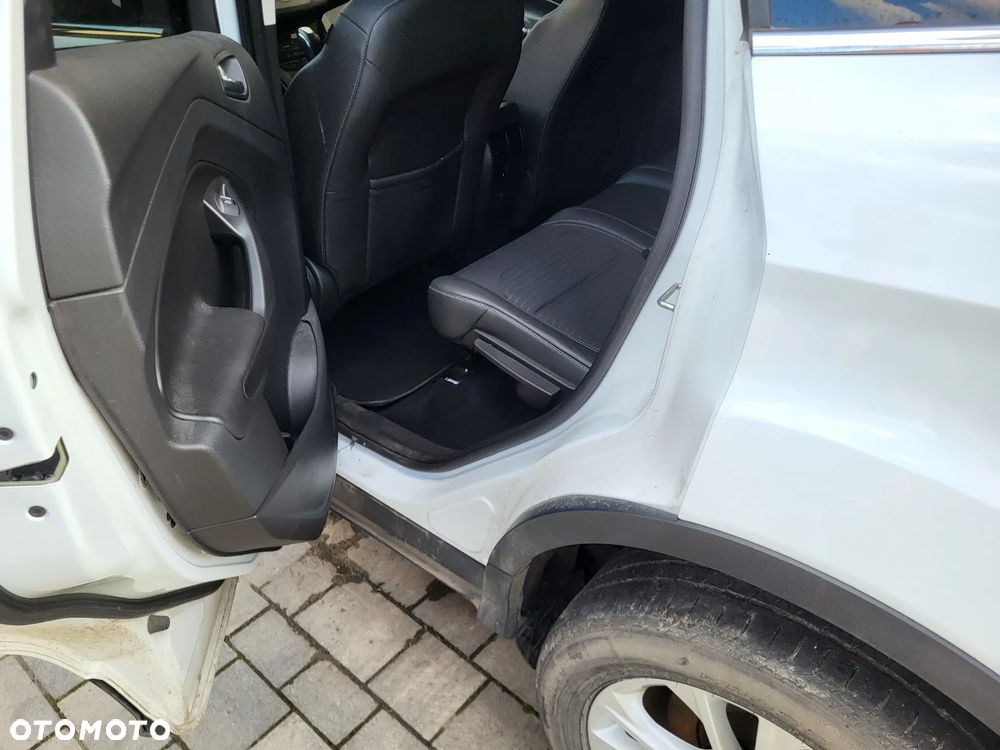 Ford Kuga 1.5 TDCi FWD Titanium - 25