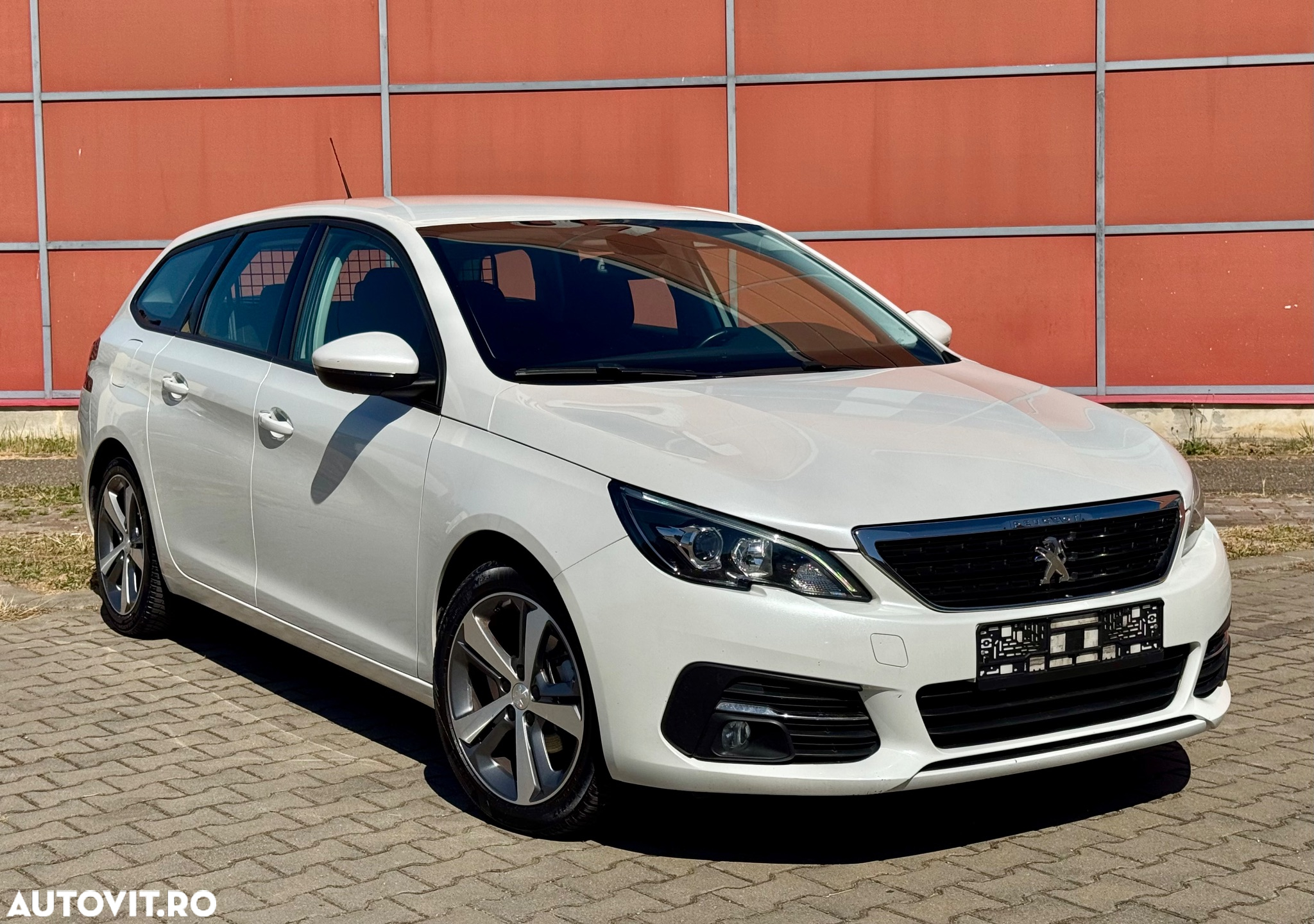 Peugeot 308 SW BlueHDi 130 Allure Pack - 15