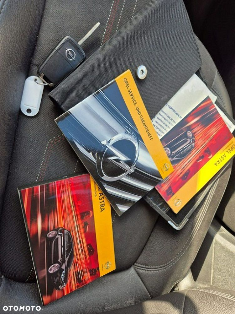 Opel Astra - 25