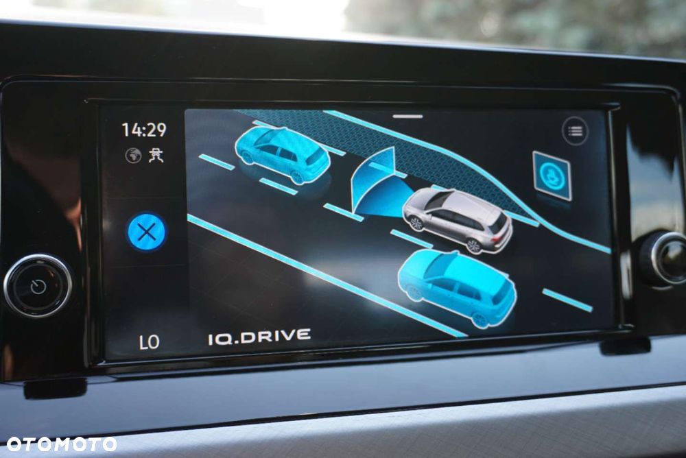 Volkswagen Golf - 18