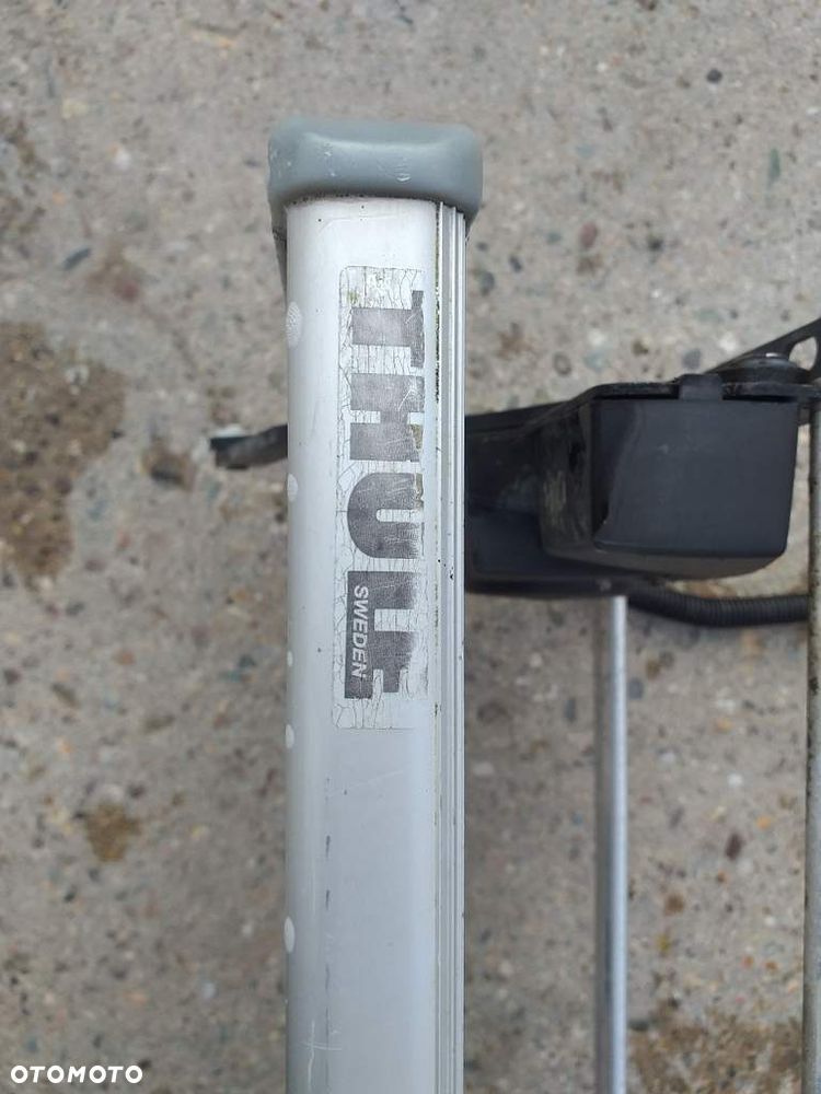 Elektrycznie rozkładany stopień THULE do Kampera Przyczepy - 3