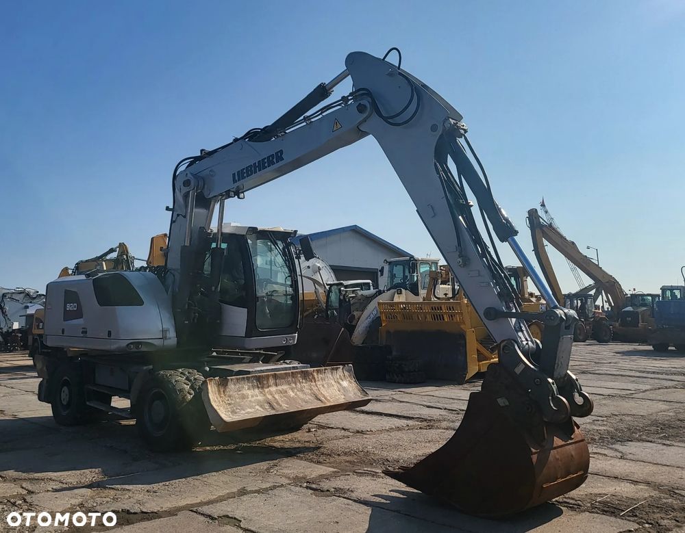 Liebherr A920 - 10