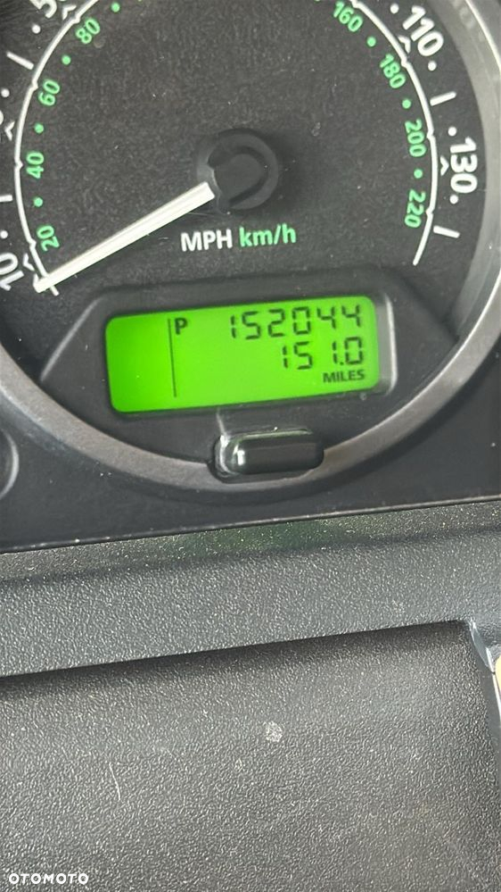 Land Rover Discovery III 4.4 V8 HSE - 23