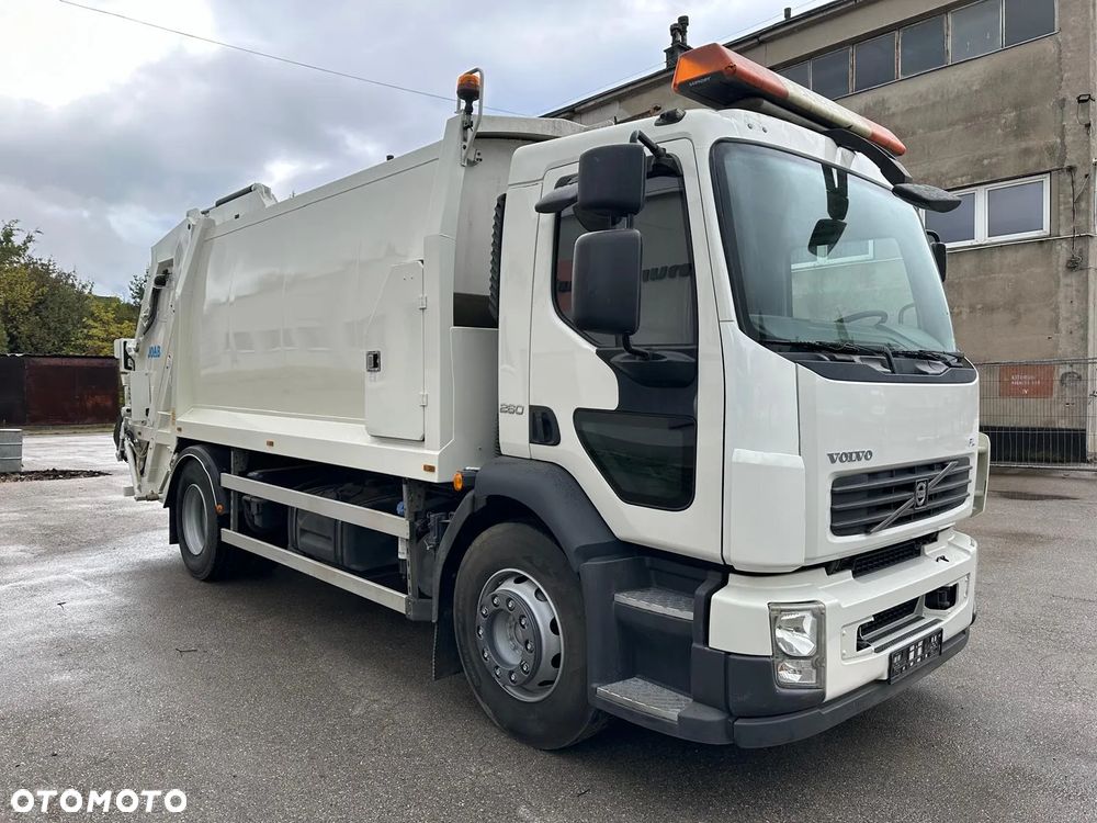 Volvo FL śmieciarka dwuosiowa JOAB 15m3 EURO 5 - 1