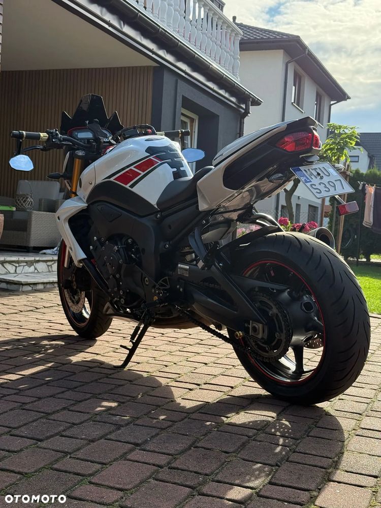 Yamaha FZ8 - 5