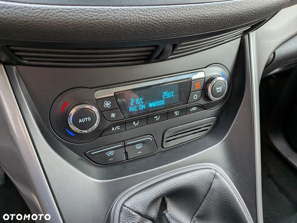 Ford Kuga - 19