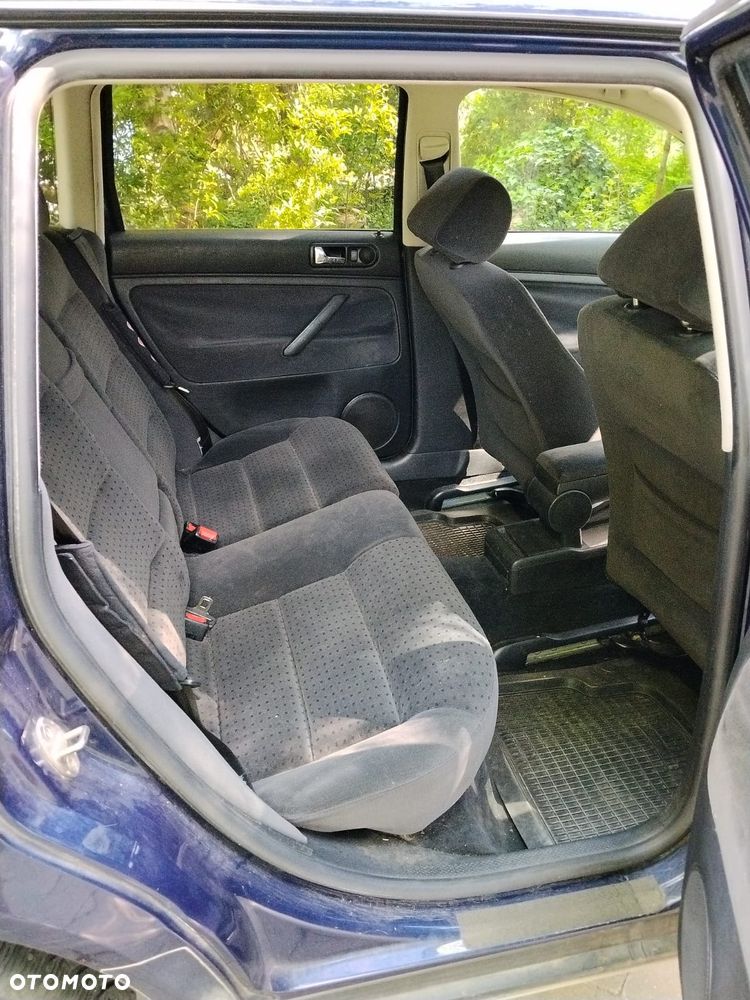 Volkswagen Passat 1.9 TDI Comfortline - 4
