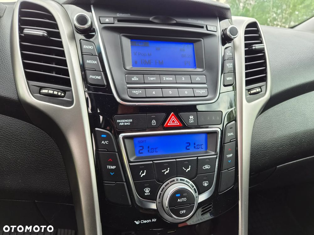 Hyundai i30 1.4 CRDi Premium - 17