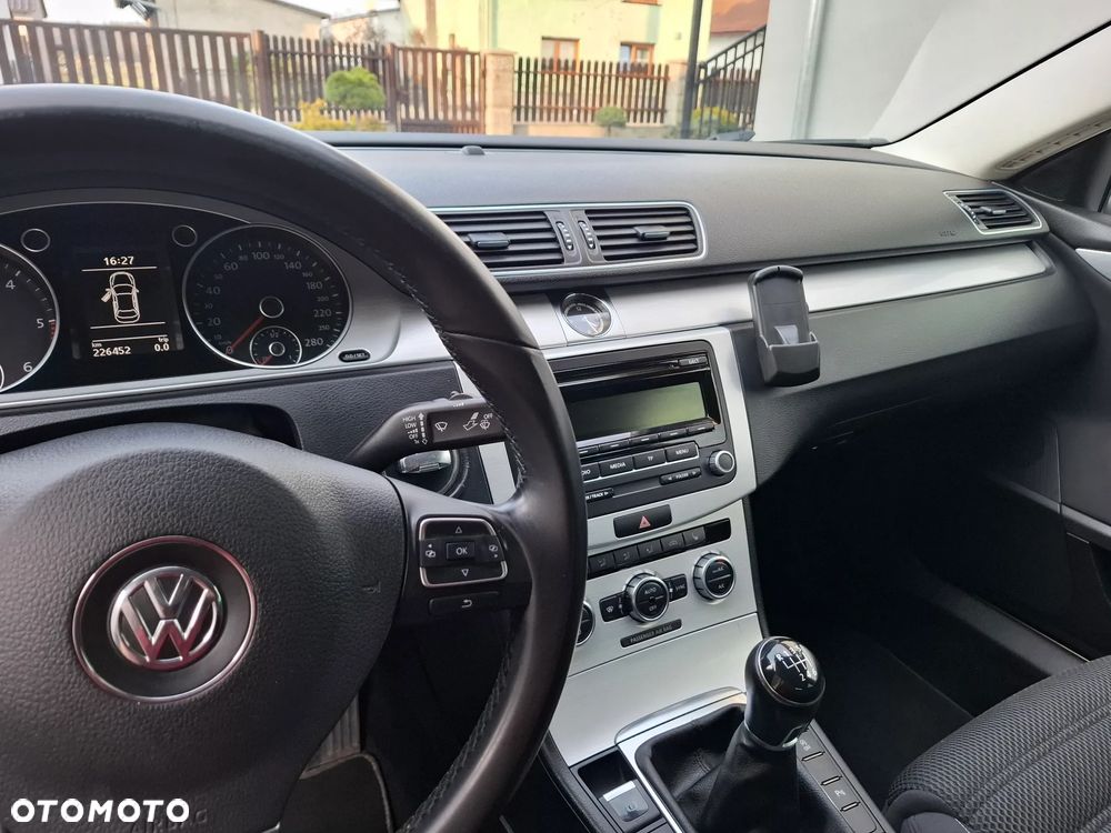 Volkswagen CC 2.0 TDI BlueMotion Technology - 9
