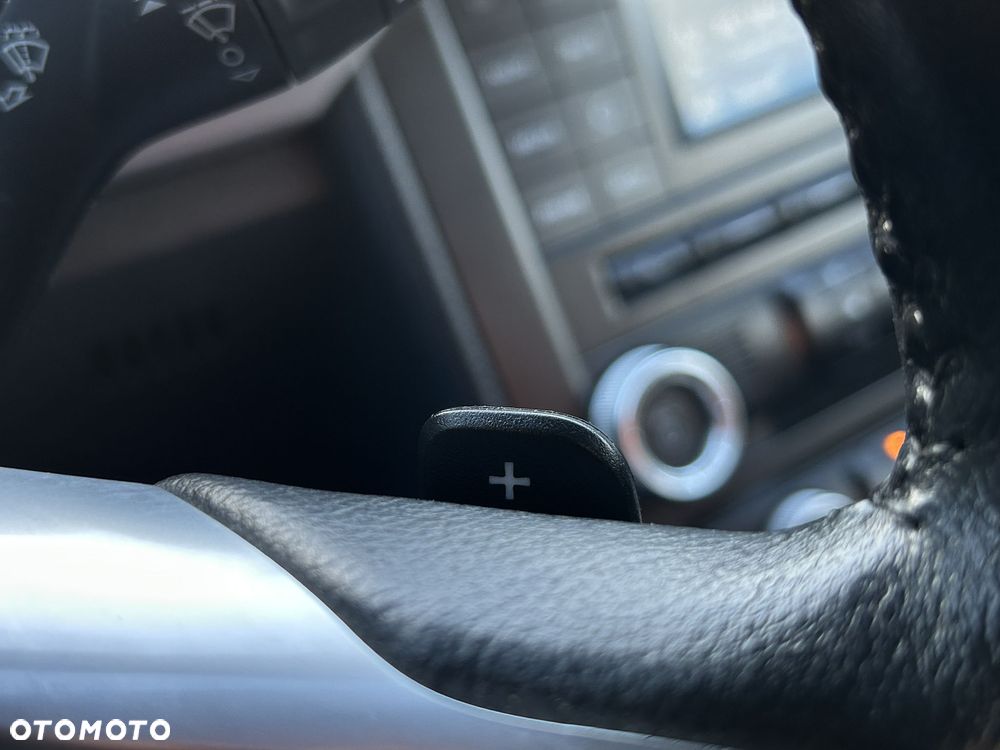 Ford Mustang 3.7 V6 - 10