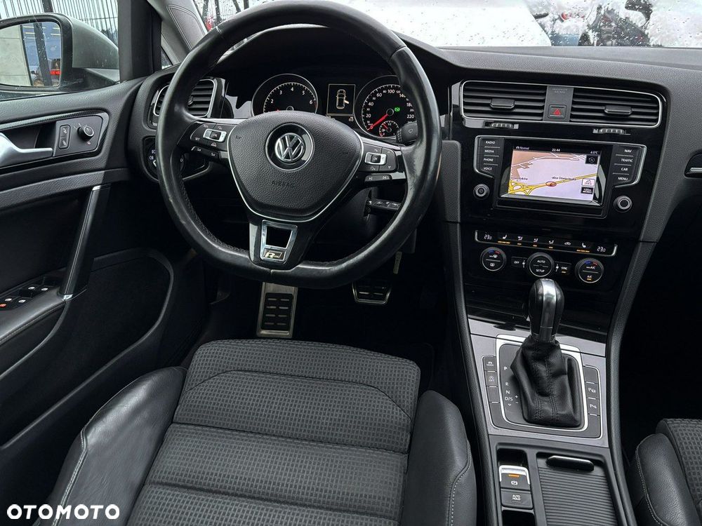 Volkswagen Golf 1.4 TSI BMT Highline DSG - 21