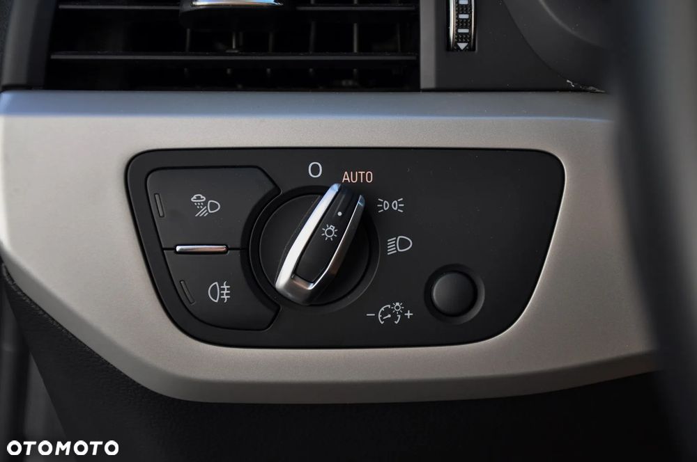 Audi A4 Limousine - 34