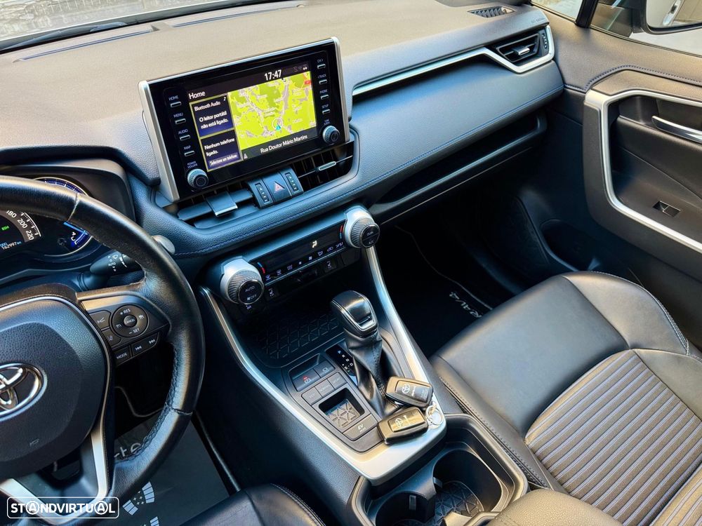 Toyota RAV4 2.5 HDF Black Edition - 12