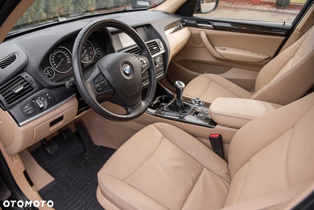 BMW X3 xDrive20d - 16