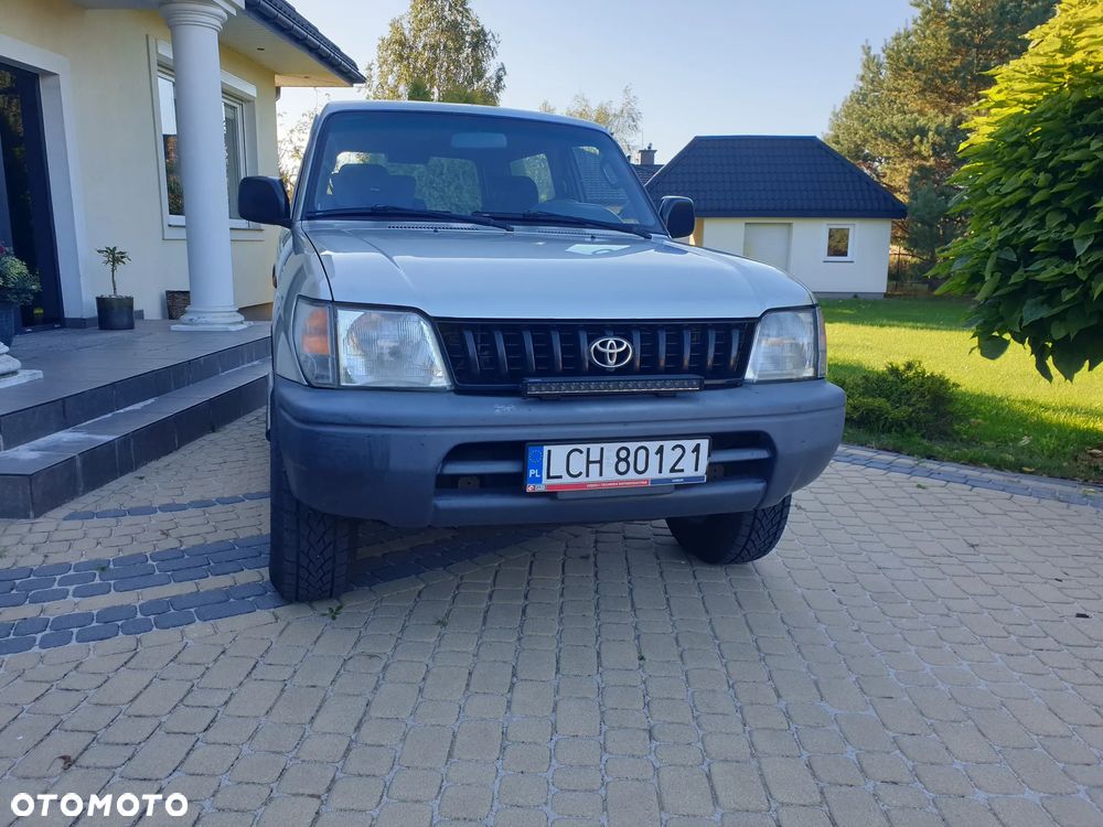 Toyota Land Cruiser - 2