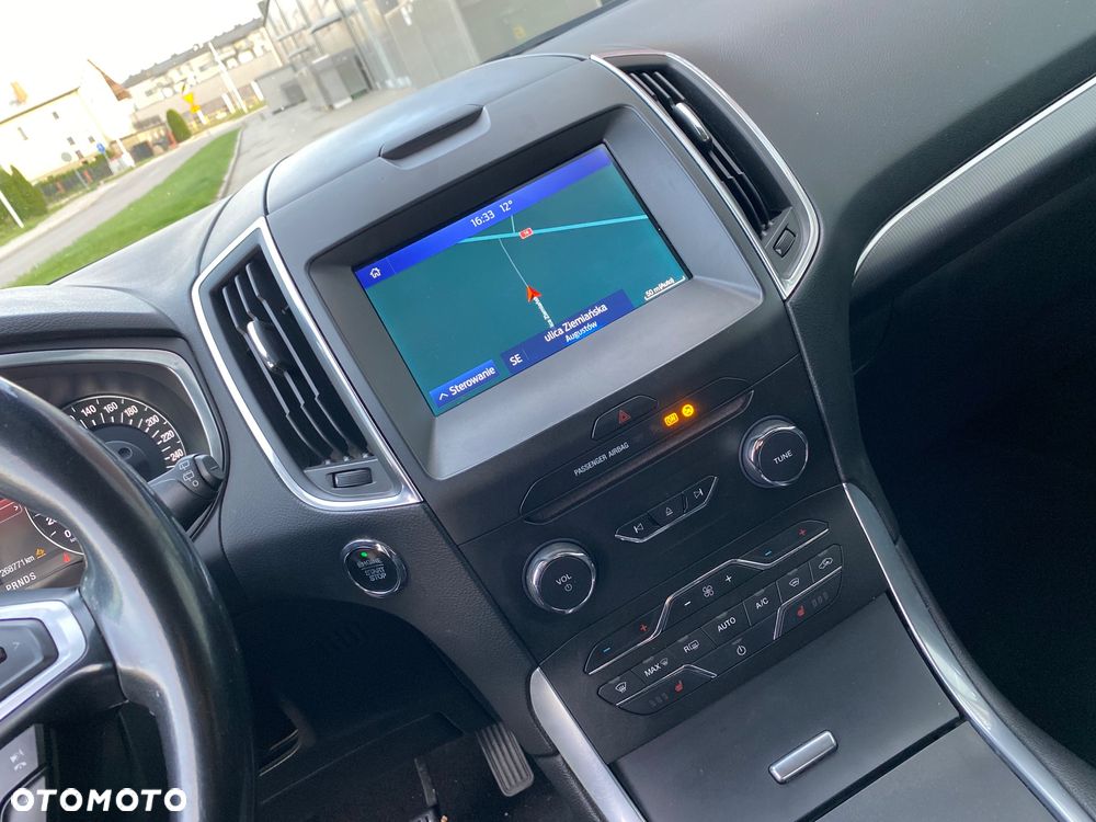 Ford S-Max - 9