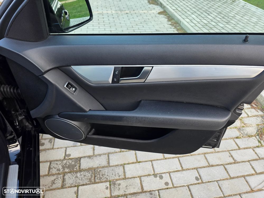 Mercedes-Benz C 180 CDi Avantgarde BE - 24