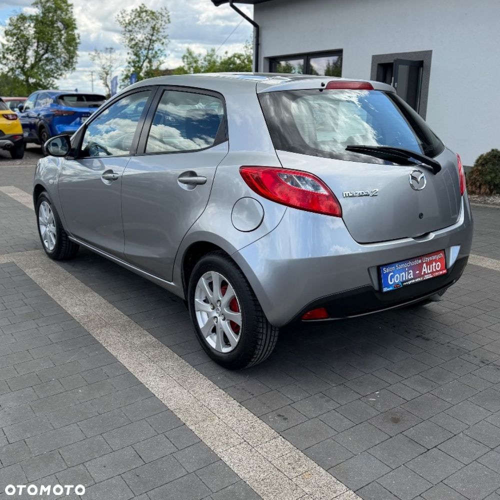 Mazda 2 - 7