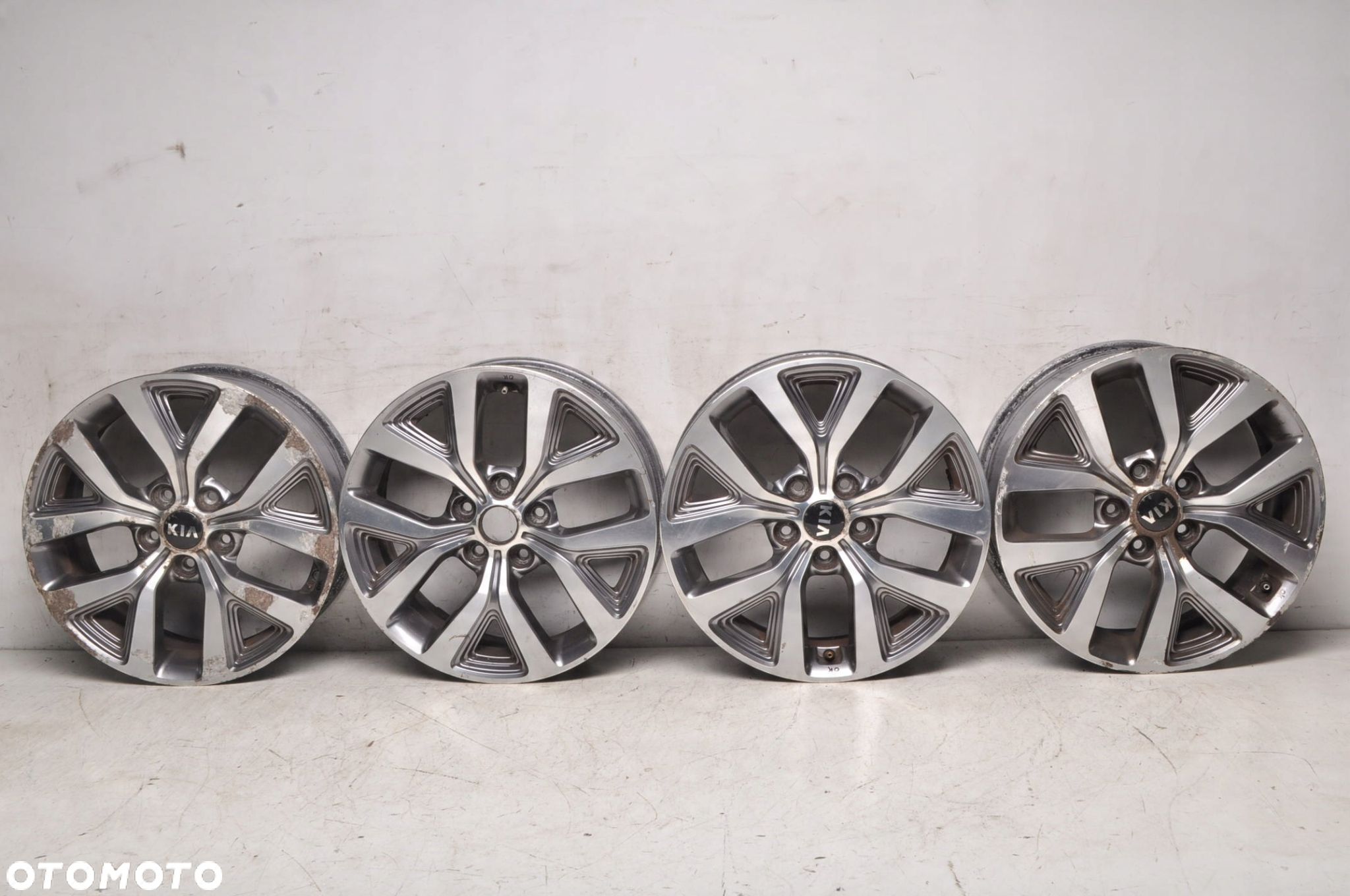 KIA CEED FELGI ALUMINIOWE 52910-3W610 OE 6.5" x 17" 5x114.3 ET 40 - 1