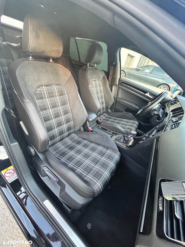 Volkswagen Golf 2.0 TDI DPF BMT DSG GTD - 8