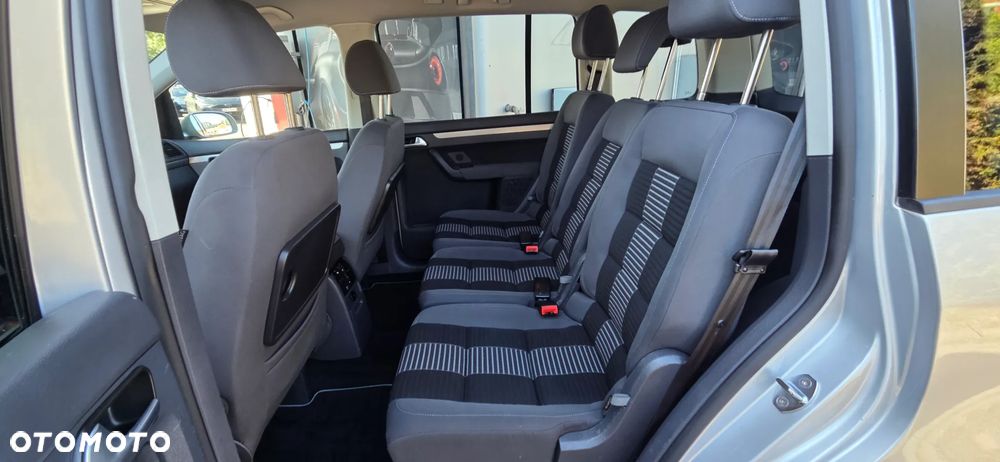 Volkswagen Touran 2.0 TDI DPF DSG Highline - 27