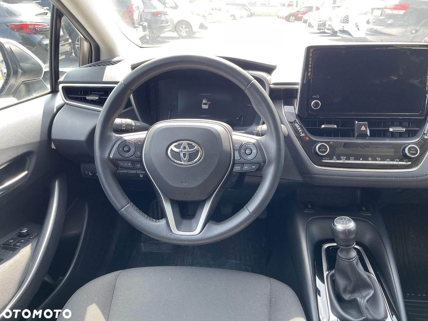 Toyota Corolla - 11