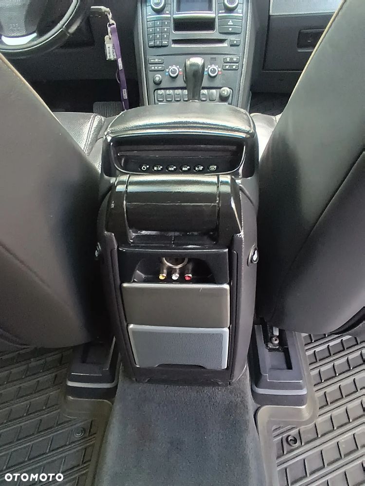 Volvo XC 90 4.4 V8 AWD R-Design - 38