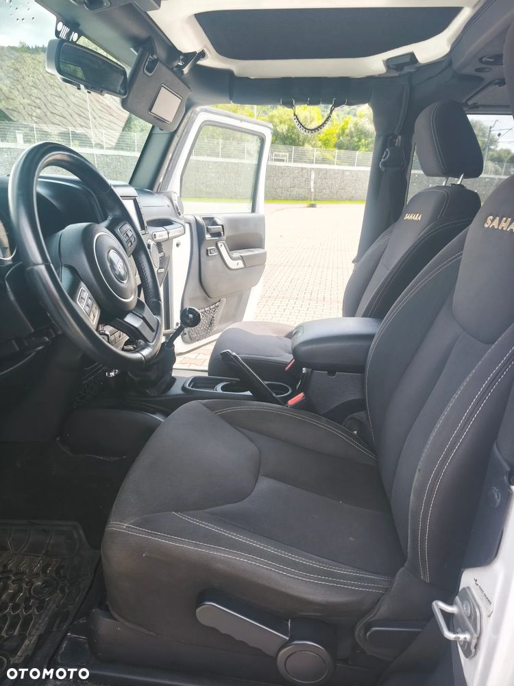 Jeep Wrangler - 24