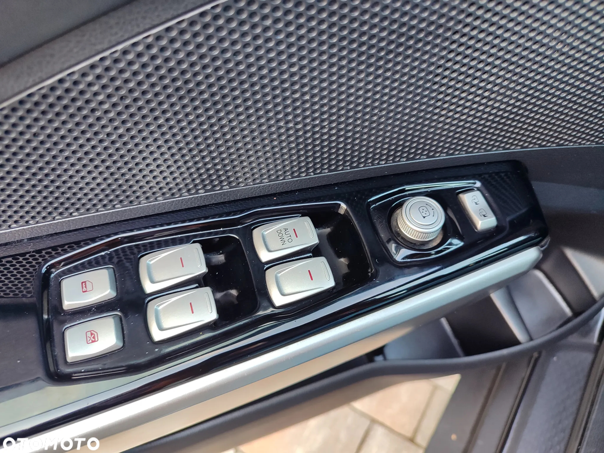 SsangYong/KGM Tivoli 1.6 Crystal Base - 26