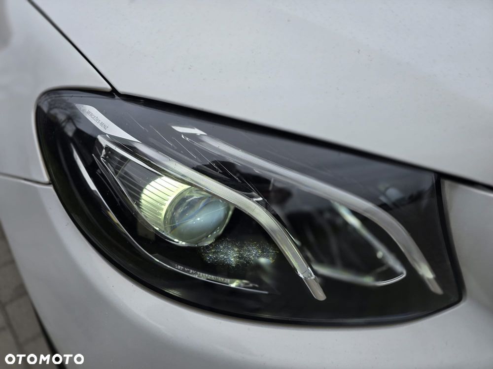 Mercedes-Benz Klasa E 200 d 9G-TRONIC - 12